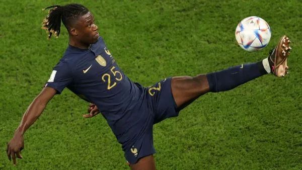 姆巴佩時代來了!2026世界盃法國5大核心正式成形 4 卡馬文加與楚阿梅尼的互補讓法國免於失序