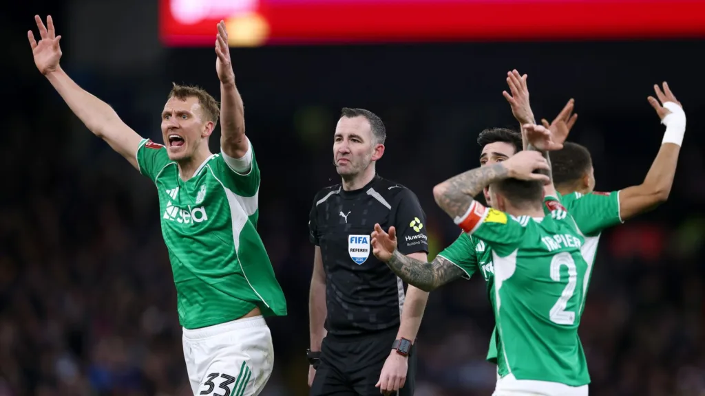 科技裁判2.0!世界盃AI裁判系統全面導入越位偵測+肢體預判 6 AI系統判定提供客觀數據