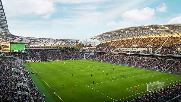 2026世界盃L組小組賽:巴拿馬vs克羅埃西亞 重點整理與賽前預測 2 本場比賽將在多倫多的BMO體育場開踢