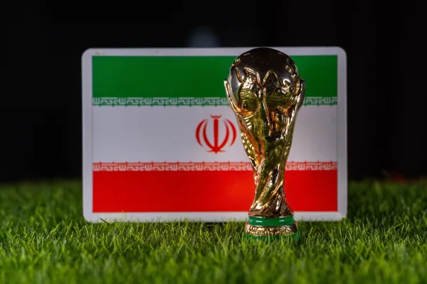 FIFA大會因凡蒂諾踢鐵板:巴勒斯坦不握手、以色列站著不動 4 伊朗足協代表因身分敏感缺席FIFA大會